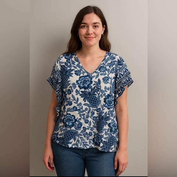Rachel Zoe VNeck Ruffle Sleeve Blue Pineapple Floral Women's Top NWT 2X - Picture 1 of 10